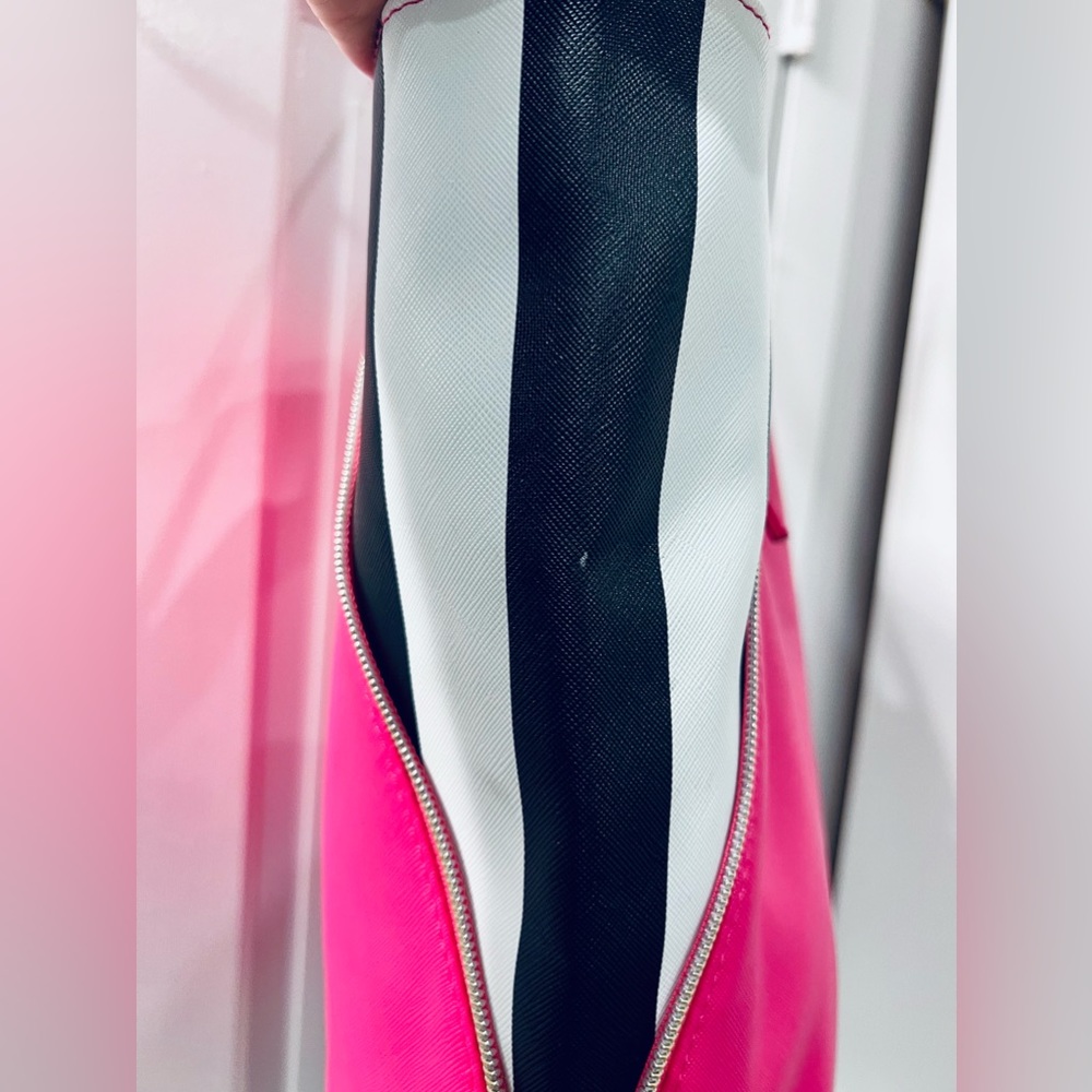 Juicy Couture Hot Pink w/ Black & White Stripe Side Panel Large Tote -new - Picture 6 of 12